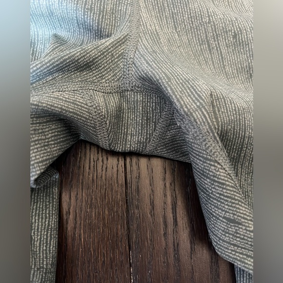 Lululemon Wunder Under tights 6 - Picture 7 of 11